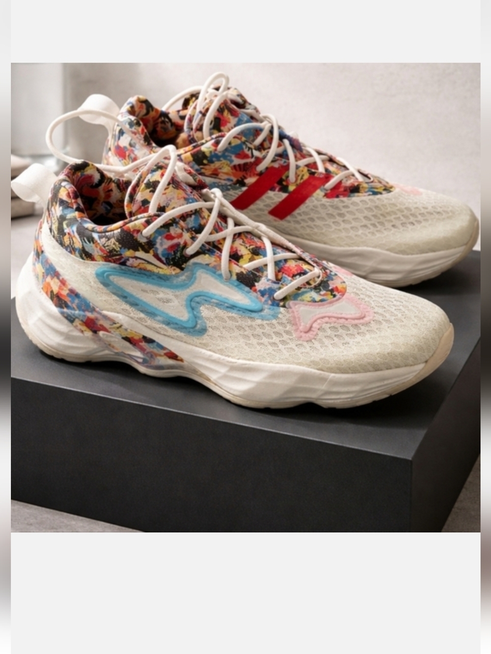 Adidas Sneaker Shoes 8.5